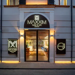 **** Hotel Maxxim & Loft Italy