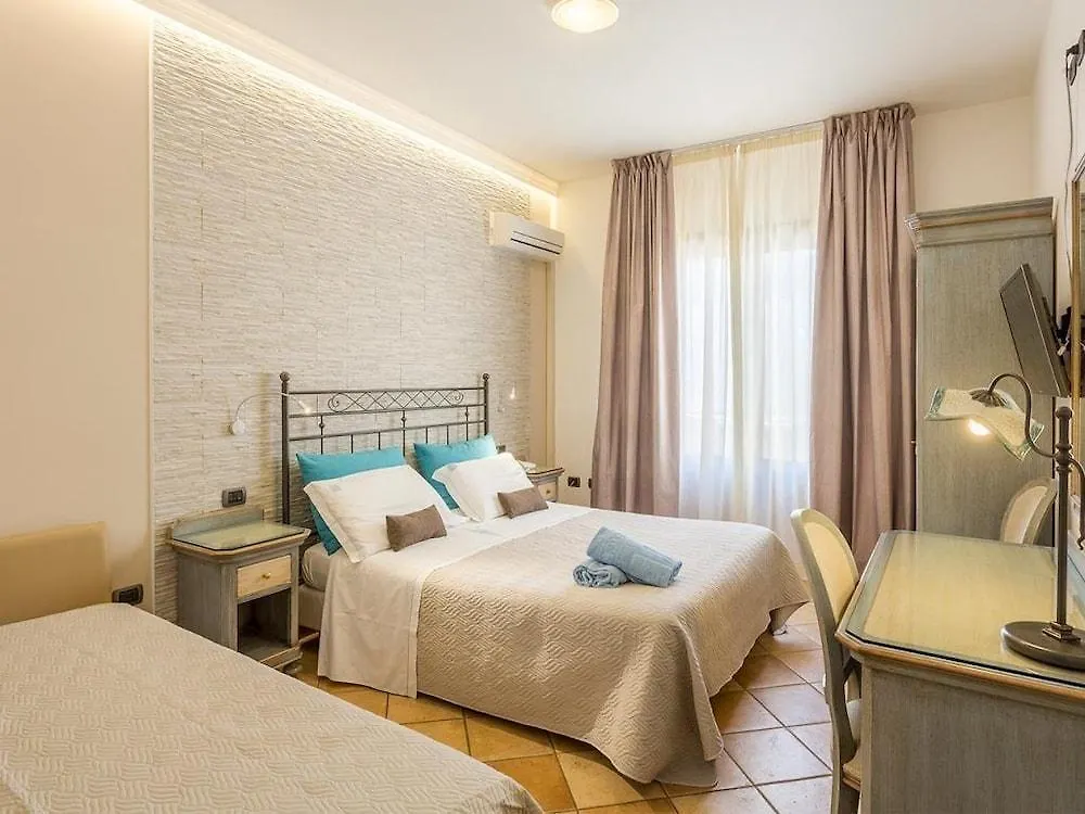 Hotel Trinacria San Vito Lo Capo 3*,